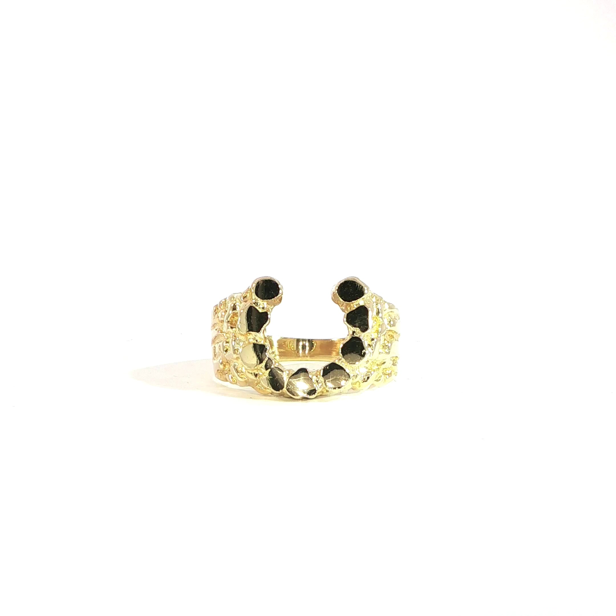 Video of gold horseshoe nugget ring