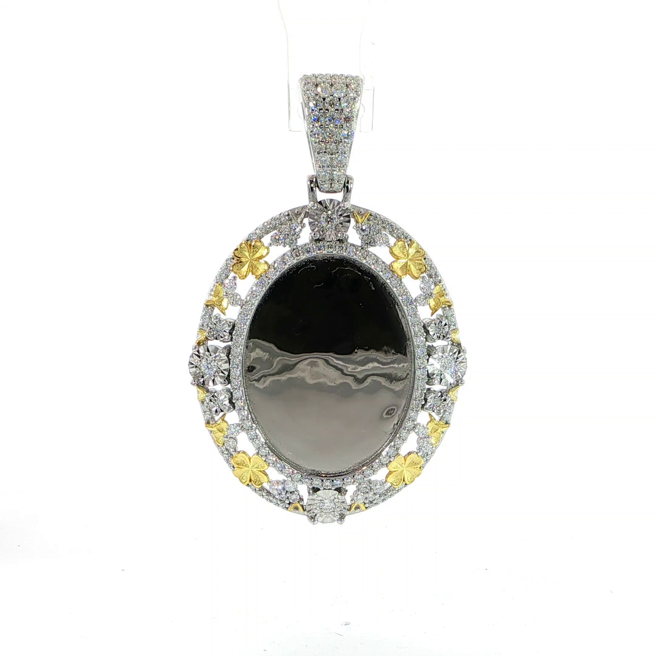 Video of picture frame pendant in sterling silver with VVS moissanite