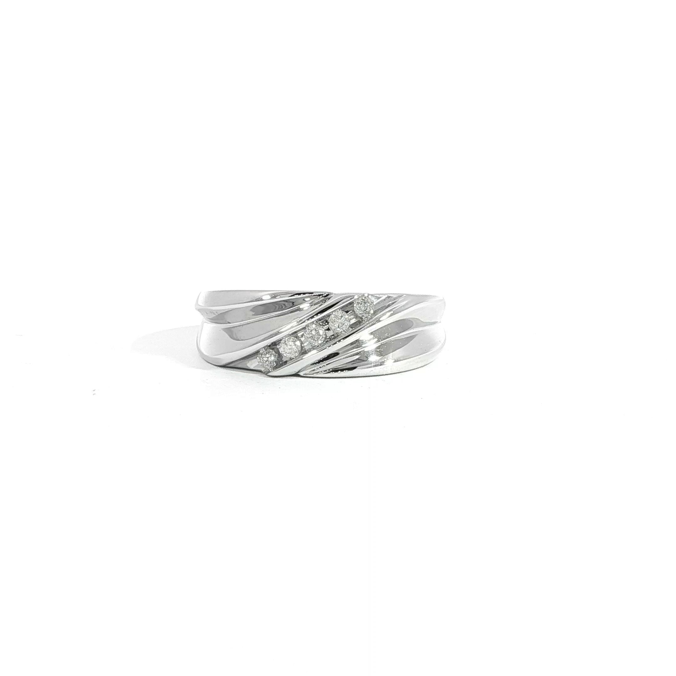 Video of Sculpted White Gold Diagonal Diamond Band Ring