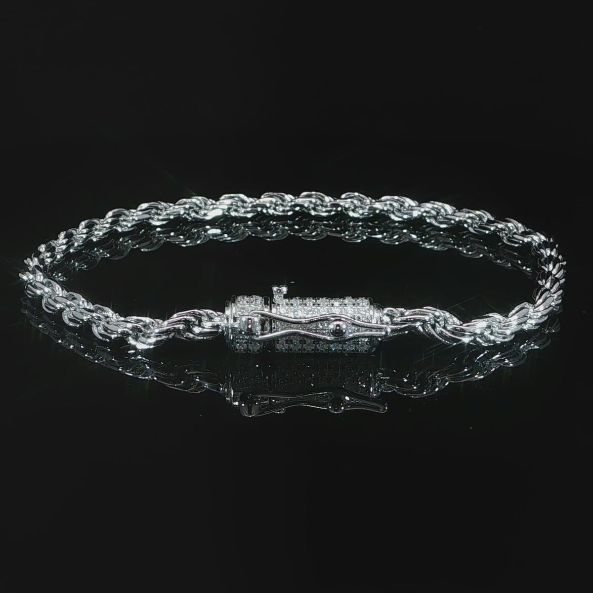 Solid sterling silver rope bracelet weighing approximately 13.5 grams