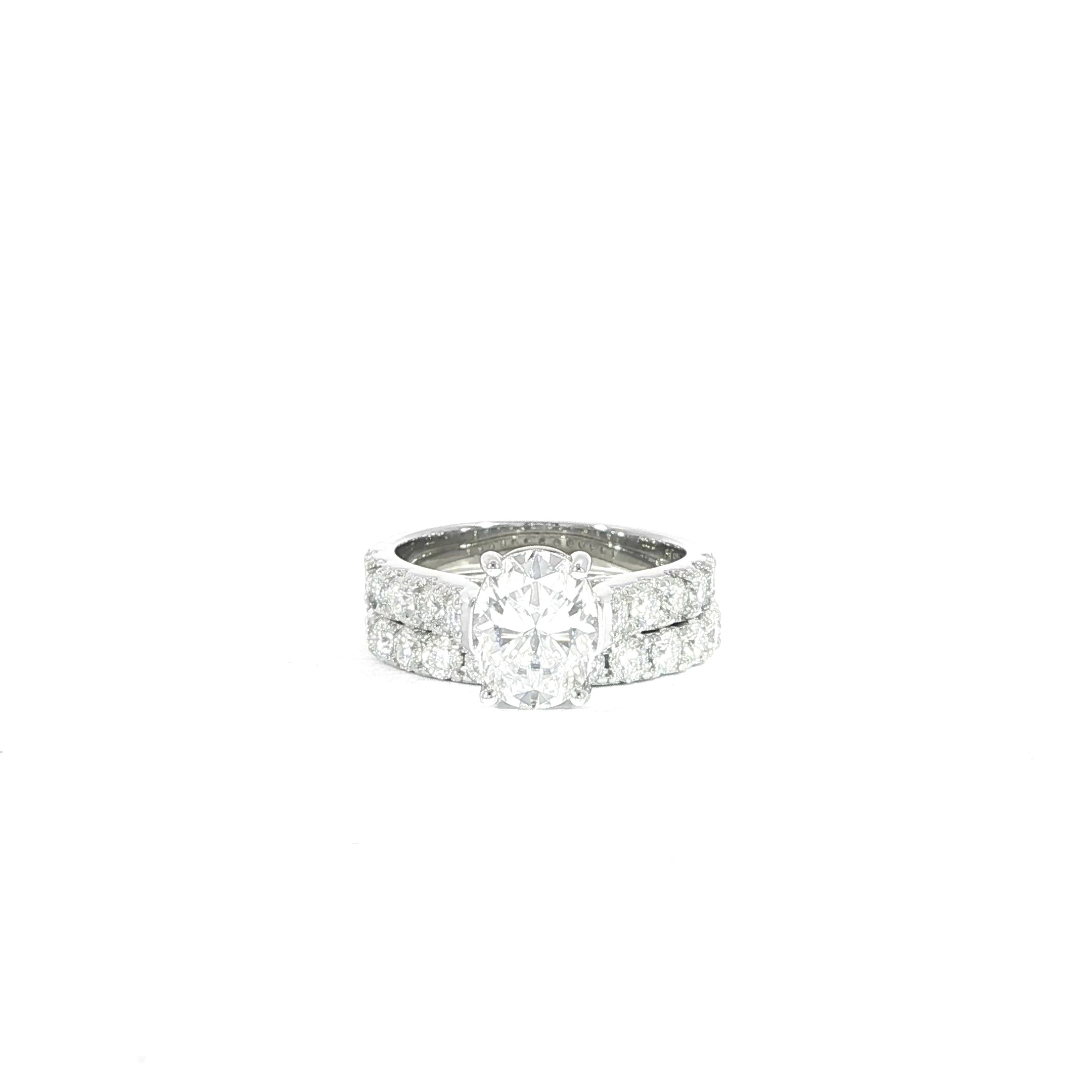 360 video of silver oval engagement set