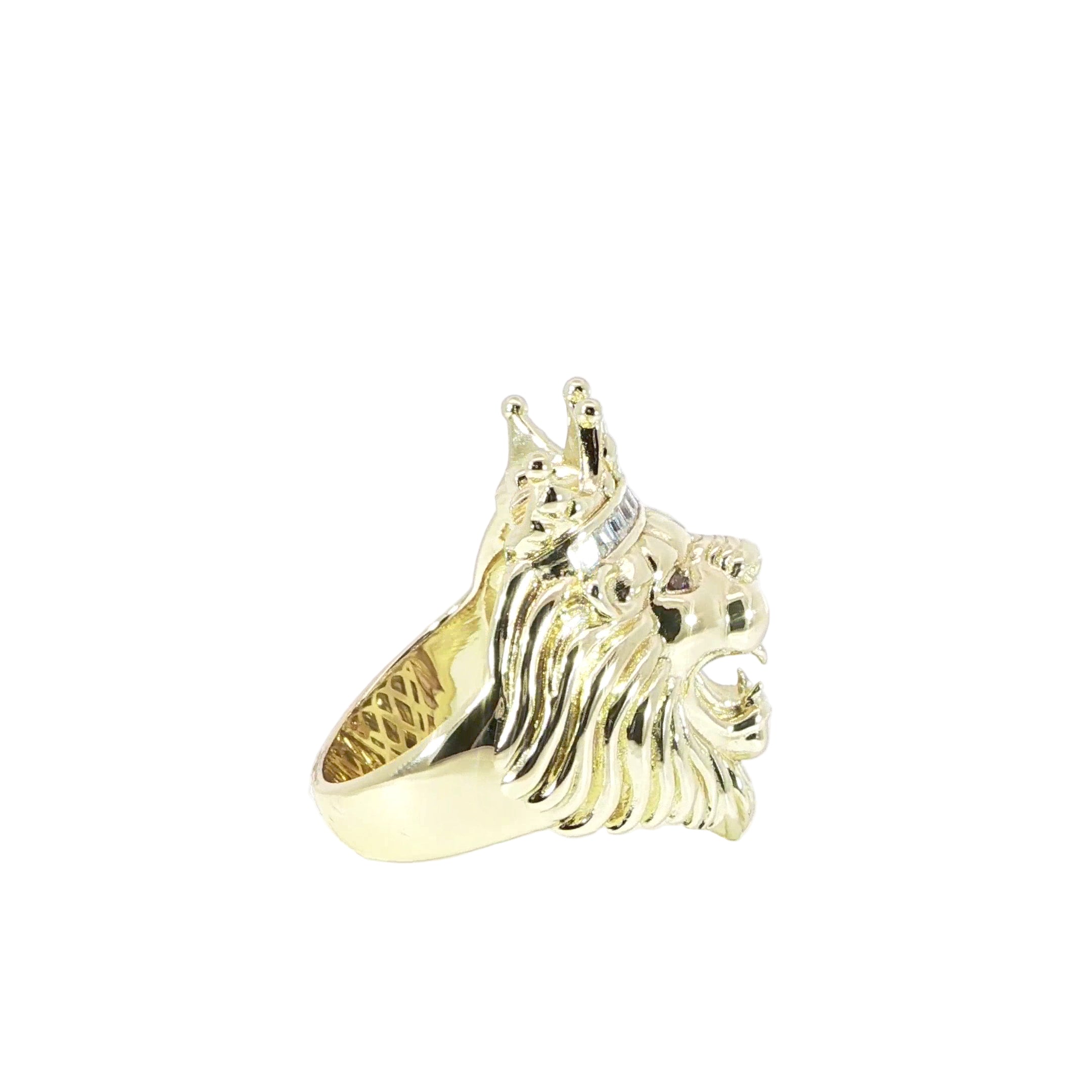 Detailed silver crowned lion head ring with red eyes and gold finish
